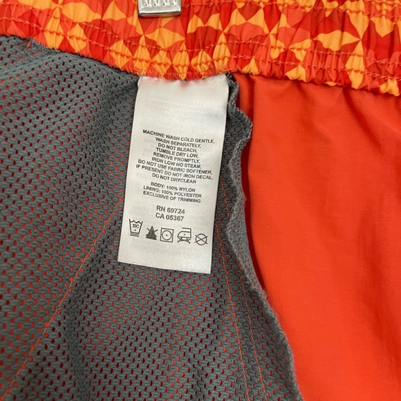 Columbia Women's Nylon, UPF 30 Shorts, Quick Dry, Orange. Large (fits 8-10) - Picture 4 of 5
